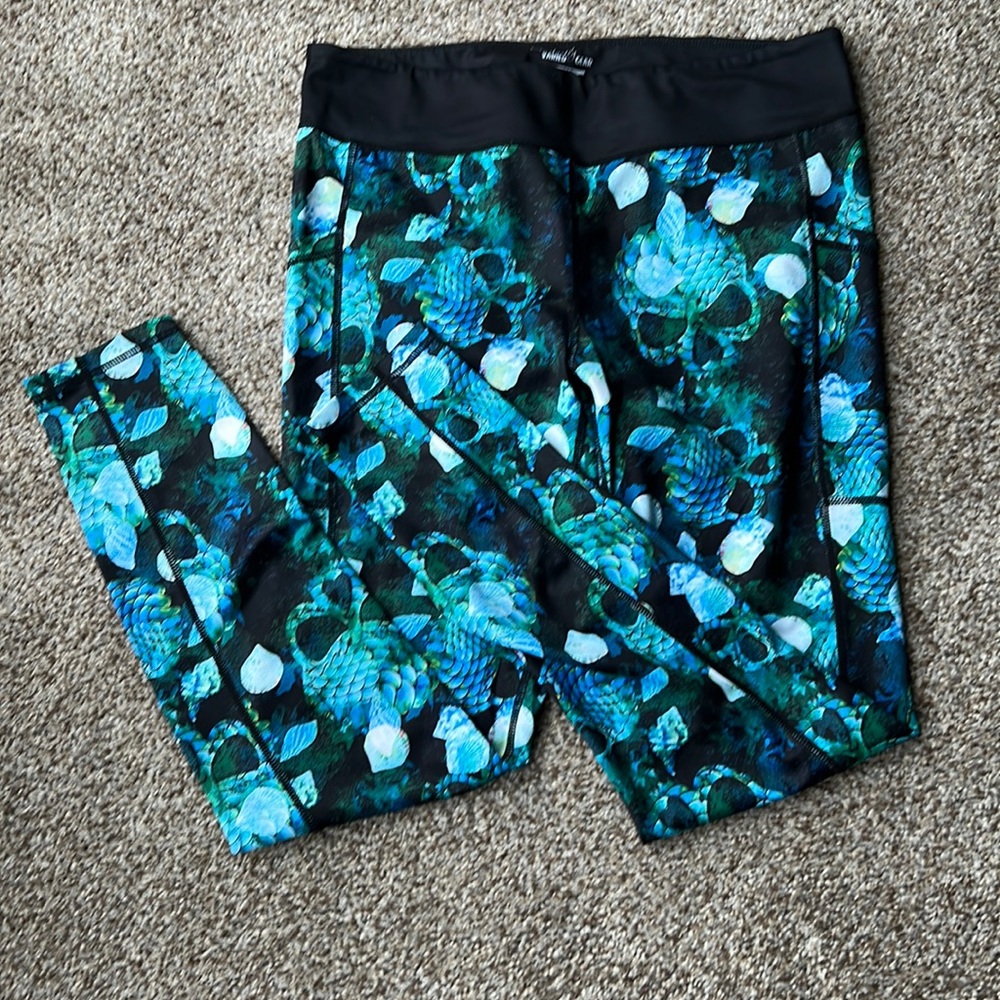 CVG - Constantly Varied Gear RETIRED- Mermaid Skulls full length leggings XL